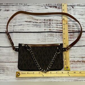 Michael Kors Wallet/Wristlet/Clutch